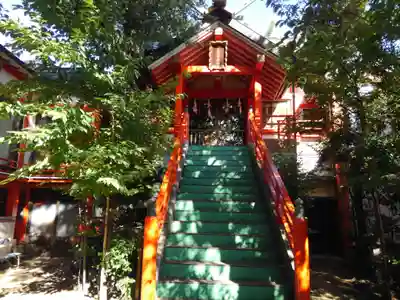 於玉稲荷神社の本殿・本堂