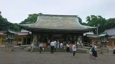 武蔵一宮氷川神社の{uncategorized: "未分類", other: "その他", undefined: "問題あり", building: "その他建物", grave: "お墓", sacred_gate: "鳥居", guardian: "狛犬", statue: "像", buddha: "仏像", history: "歴史", nature: "自然", garden: "庭園", animal: "動物", pagoda: "塔", temizu: "手水舎", mountain_gate: "山門・神門", sanctuary: "本殿・本堂", subordinate: "末社・摂社", art: "芸術", scenery: "景色", jizo: "地蔵", ema: "絵馬", goshuin: "御朱印", omikuji: "おみくじ", items: "授与品その他", amulet: "お守り", goshuincho: "御朱印帳", eats: "食事", festival: "お祭り", votive_dance: "神楽", shichigosan: "七五三参", wedding: "結婚式", experience: "体験その他", initially: "初詣", around: "周辺", anti_infection: "感染症対策"}