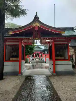 馬橋稲荷神社の山門・神門