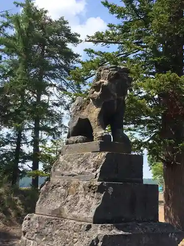 共成神社の狛犬