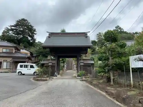 宝泉寺の山門