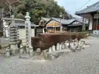 松元寺の{uncategorized: "未分類", other: "その他", undefined: "問題あり", building: "その他建物", grave: "お墓", sacred_gate: "鳥居", guardian: "狛犬", statue: "像", buddha: "仏像", history: "歴史", nature: "自然", garden: "庭園", animal: "動物", pagoda: "塔", temizu: "手水舎", mountain_gate: "山門・神門", sanctuary: "本殿・本堂", subordinate: "末社・摂社", art: "芸術", scenery: "景色", jizo: "地蔵", ema: "絵馬", goshuin: "御朱印", omikuji: "おみくじ", items: "授与品その他", amulet: "お守り", goshuincho: "御朱印帳", eats: "食事", festival: "お祭り", votive_dance: "神楽", shichigosan: "七五三参", wedding: "結婚式", experience: "体験その他", initially: "初詣", around: "周辺", anti_infection: "感染症対策"}
