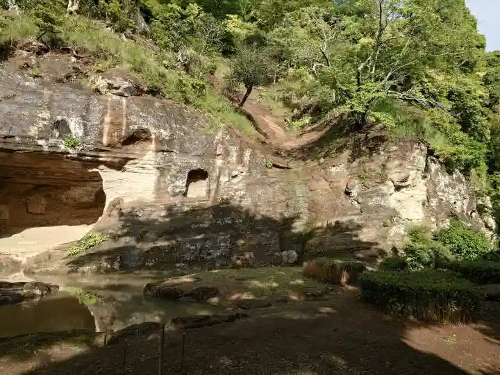 瑞泉寺の{uncategorized: "未分類", other: "その他", undefined: "問題あり", building: "その他建物", grave: "お墓", sacred_gate: "鳥居", guardian: "狛犬", statue: "像", buddha: "仏像", history: "歴史", nature: "自然", garden: "庭園", animal: "動物", pagoda: "塔", temizu: "手水舎", mountain_gate: "山門・神門", sanctuary: "本殿・本堂", subordinate: "末社・摂社", art: "芸術", scenery: "景色", jizo: "地蔵", ema: "絵馬", goshuin: "御朱印", omikuji: "おみくじ", items: "授与品その他", amulet: "お守り", goshuincho: "御朱印帳", eats: "食事", festival: "お祭り", votive_dance: "神楽", shichigosan: "七五三参", wedding: "結婚式", experience: "体験その他", initially: "初詣", around: "周辺", anti_infection: "感染症対策"}