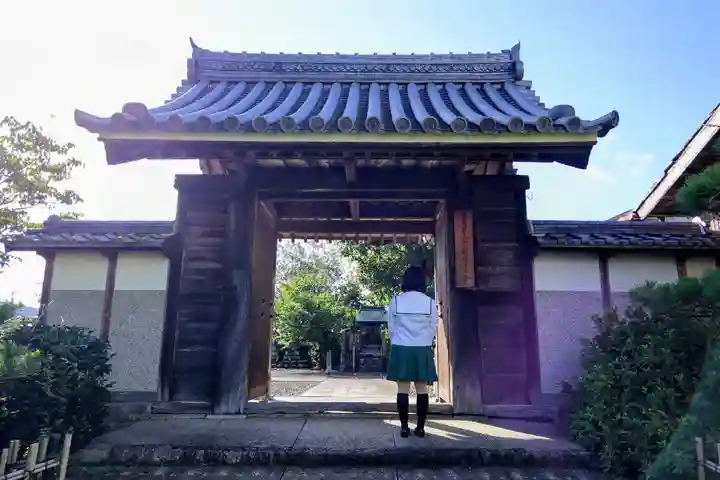 瑞光寺の山門・神門