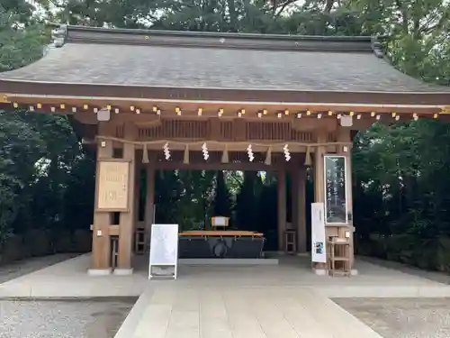 寒川神社の手水舎