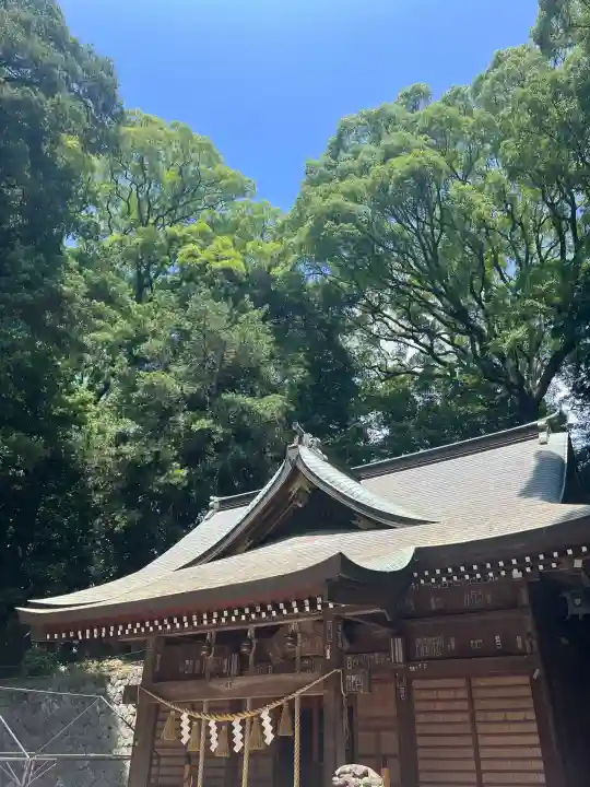 五所神社の{uncategorized: "未分類", other: "その他", undefined: "問題あり", building: "その他建物", grave: "お墓", sacred_gate: "鳥居", guardian: "狛犬", statue: "像", buddha: "仏像", history: "歴史", nature: "自然", garden: "庭園", animal: "動物", pagoda: "塔", temizu: "手水舎", mountain_gate: "山門・神門", sanctuary: "本殿・本堂", subordinate: "末社・摂社", art: "芸術", scenery: "景色", jizo: "地蔵", ema: "絵馬", goshuin: "御朱印", omikuji: "おみくじ", items: "授与品その他", amulet: "お守り", goshuincho: "御朱印帳", eats: "食事", festival: "お祭り", votive_dance: "神楽", shichigosan: "七五三参", wedding: "結婚式", experience: "体験その他", initially: "初詣", around: "周辺", anti_infection: "感染症対策"}