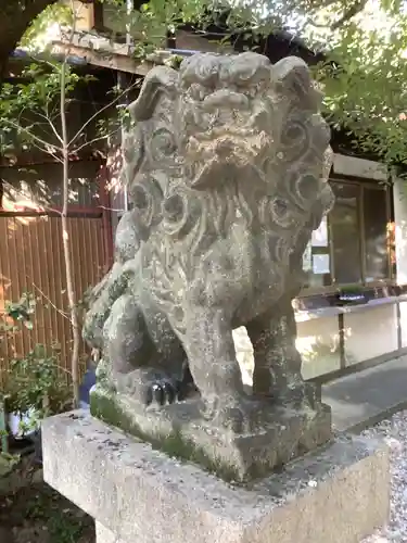 山神社の狛犬