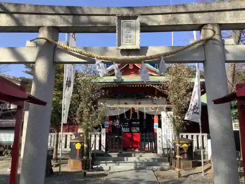 （芝生）浅間神社の鳥居