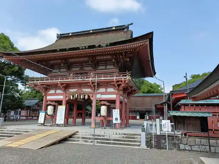 津島神社の山門・神門