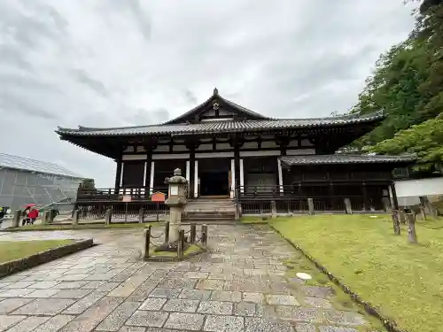 東大寺 法華堂（三月堂）の{uncategorized: "未分類", other: "その他", undefined: "問題あり", building: "その他建物", grave: "お墓", sacred_gate: "鳥居", guardian: "狛犬", statue: "像", buddha: "仏像", history: "歴史", nature: "自然", garden: "庭園", animal: "動物", pagoda: "塔", temizu: "手水舎", mountain_gate: "山門・神門", sanctuary: "本殿・本堂", subordinate: "末社・摂社", art: "芸術", scenery: "景色", jizo: "地蔵", ema: "絵馬", goshuin: "御朱印", omikuji: "おみくじ", items: "授与品その他", amulet: "お守り", goshuincho: "御朱印帳", eats: "食事", festival: "お祭り", votive_dance: "神楽", shichigosan: "七五三参", wedding: "結婚式", experience: "体験その他", initially: "初詣", around: "周辺", anti_infection: "感染症対策"}