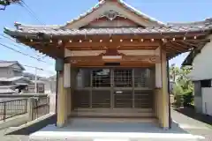 円通寺の本殿