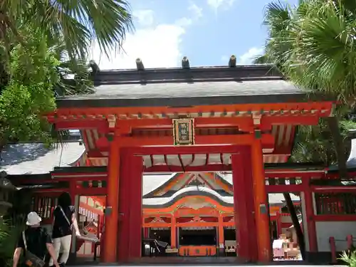 青島神社（青島神宮）の山門