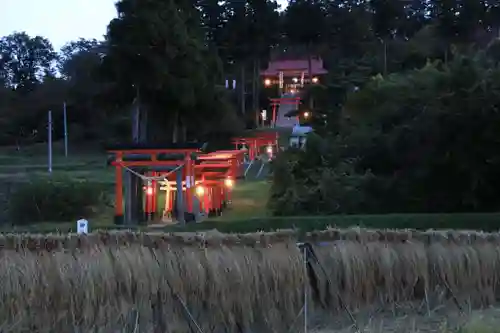 高屋敷稲荷神社の景色