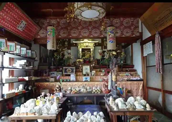 円観寺の本殿・本堂