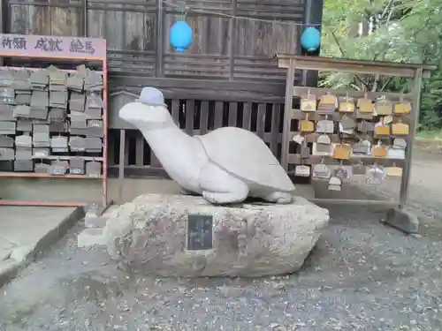 亀岡八幡宮の狛犬