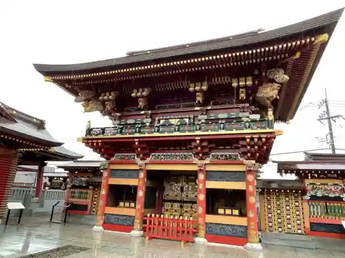 大杉神社の山門