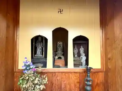 正眼院の{uncategorized: "未分類", other: "その他", undefined: "問題あり", building: "その他建物", grave: "お墓", sacred_gate: "鳥居", guardian: "狛犬", statue: "像", buddha: "仏像", history: "歴史", nature: "自然", garden: "庭園", animal: "動物", pagoda: "塔", temizu: "手水舎", mountain_gate: "山門・神門", sanctuary: "本殿・本堂", subordinate: "末社・摂社", art: "芸術", scenery: "景色", jizo: "地蔵", ema: "絵馬", goshuin: "御朱印", omikuji: "おみくじ", items: "授与品その他", amulet: "お守り", goshuincho: "御朱印帳", eats: "食事", festival: "お祭り", votive_dance: "神楽", shichigosan: "七五三参", wedding: "結婚式", experience: "体験その他", initially: "初詣", around: "周辺", anti_infection: "感染症対策"}