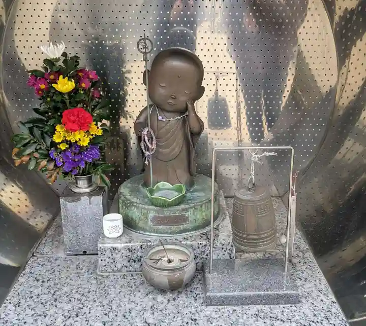 光明寺(とら薬師)の地蔵