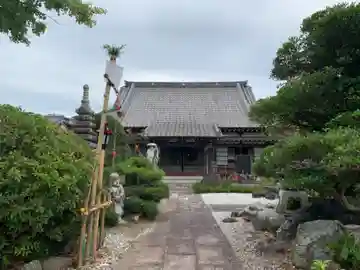 長福寺の本殿・本堂