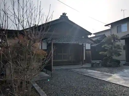 専福寺の{uncategorized: "未分類", other: "その他", undefined: "問題あり", building: "その他建物", grave: "お墓", sacred_gate: "鳥居", guardian: "狛犬", statue: "像", buddha: "仏像", history: "歴史", nature: "自然", garden: "庭園", animal: "動物", pagoda: "塔", temizu: "手水舎", mountain_gate: "山門・神門", sanctuary: "本殿・本堂", subordinate: "末社・摂社", art: "芸術", scenery: "景色", jizo: "地蔵", ema: "絵馬", goshuin: "御朱印", omikuji: "おみくじ", items: "授与品その他", amulet: "お守り", goshuincho: "御朱印帳", eats: "食事", festival: "お祭り", votive_dance: "神楽", shichigosan: "七五三参", wedding: "結婚式", experience: "体験その他", initially: "初詣", around: "周辺", anti_infection: "感染症対策"}