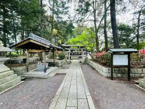 大澤八幡社の{uncategorized: "未分類", other: "その他", undefined: "問題あり", building: "その他建物", grave: "お墓", sacred_gate: "鳥居", guardian: "狛犬", statue: "像", buddha: "仏像", history: "歴史", nature: "自然", garden: "庭園", animal: "動物", pagoda: "塔", temizu: "手水舎", mountain_gate: "山門・神門", sanctuary: "本殿・本堂", subordinate: "末社・摂社", art: "芸術", scenery: "景色", jizo: "地蔵", ema: "絵馬", goshuin: "御朱印", omikuji: "おみくじ", items: "授与品その他", amulet: "お守り", goshuincho: "御朱印帳", eats: "食事", festival: "お祭り", votive_dance: "神楽", shichigosan: "七五三参", wedding: "結婚式", experience: "体験その他", initially: "初詣", around: "周辺", anti_infection: "感染症対策"}