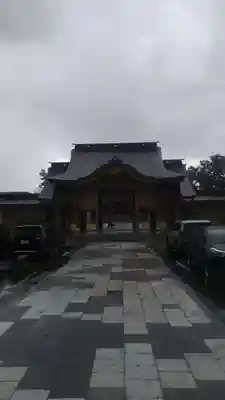 新潟縣護國神社の山門・神門