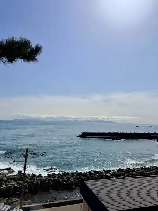 小谷石大明神の{uncategorized: "未分類", other: "その他", undefined: "問題あり", building: "その他建物", grave: "お墓", sacred_gate: "鳥居", guardian: "狛犬", statue: "像", buddha: "仏像", history: "歴史", nature: "自然", garden: "庭園", animal: "動物", pagoda: "塔", temizu: "手水舎", mountain_gate: "山門・神門", sanctuary: "本殿・本堂", subordinate: "末社・摂社", art: "芸術", scenery: "景色", jizo: "地蔵", ema: "絵馬", goshuin: "御朱印", omikuji: "おみくじ", items: "授与品その他", amulet: "お守り", goshuincho: "御朱印帳", eats: "食事", festival: "お祭り", votive_dance: "神楽", shichigosan: "七五三参", wedding: "結婚式", experience: "体験その他", initially: "初詣", around: "周辺", anti_infection: "感染症対策"}