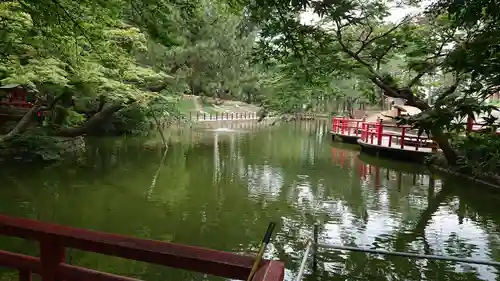 間々田八幡宮の庭園