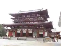 薬師寺の本殿・本堂