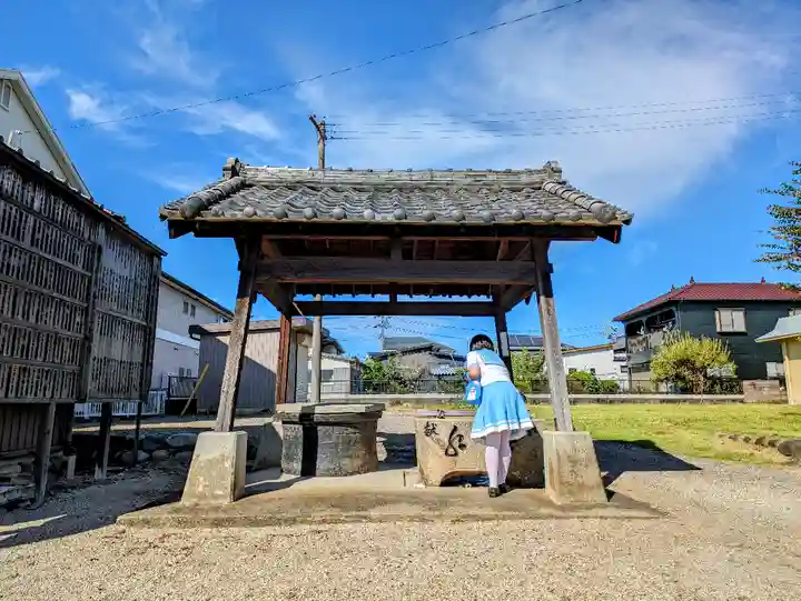 熊野神社の手水舎