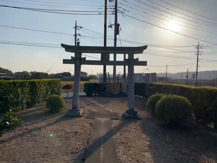 八幡神社の鳥居