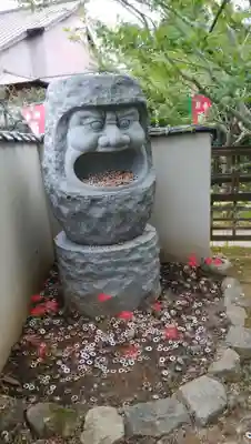願掛け寺　香林寺の像