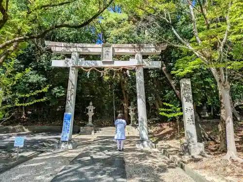 高牟神社の鳥居