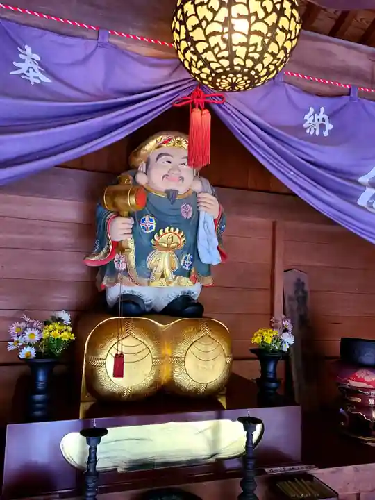 七福神堂の像