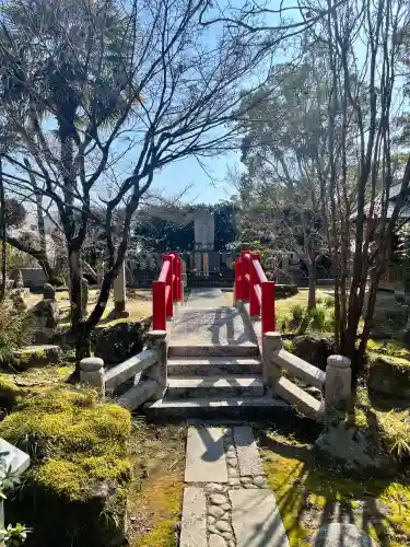伊勢の国 四天王寺の{uncategorized: "未分類", other: "その他", undefined: "問題あり", building: "その他建物", grave: "お墓", sacred_gate: "鳥居", guardian: "狛犬", statue: "像", buddha: "仏像", history: "歴史", nature: "自然", garden: "庭園", animal: "動物", pagoda: "塔", temizu: "手水舎", mountain_gate: "山門・神門", sanctuary: "本殿・本堂", subordinate: "末社・摂社", art: "芸術", scenery: "景色", jizo: "地蔵", ema: "絵馬", goshuin: "御朱印", omikuji: "おみくじ", items: "授与品その他", amulet: "お守り", goshuincho: "御朱印帳", eats: "食事", festival: "お祭り", votive_dance: "神楽", shichigosan: "七五三参", wedding: "結婚式", experience: "体験その他", initially: "初詣", around: "周辺", anti_infection: "感染症対策"}