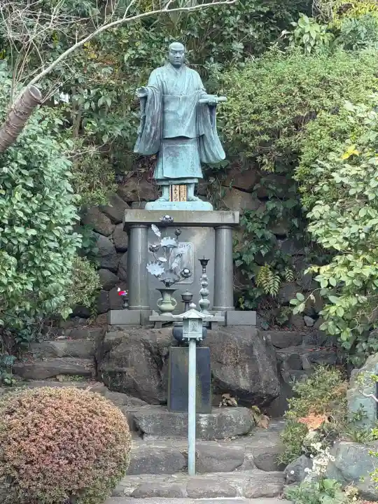 二伝寺(ニ傳寺)の{uncategorized: "未分類", other: "その他", undefined: "問題あり", building: "その他建物", grave: "お墓", sacred_gate: "鳥居", guardian: "狛犬", statue: "像", buddha: "仏像", history: "歴史", nature: "自然", garden: "庭園", animal: "動物", pagoda: "塔", temizu: "手水舎", mountain_gate: "山門・神門", sanctuary: "本殿・本堂", subordinate: "末社・摂社", art: "芸術", scenery: "景色", jizo: "地蔵", ema: "絵馬", goshuin: "御朱印", omikuji: "おみくじ", items: "授与品その他", amulet: "お守り", goshuincho: "御朱印帳", eats: "食事", festival: "お祭り", votive_dance: "神楽", shichigosan: "七五三参", wedding: "結婚式", experience: "体験その他", initially: "初詣", around: "周辺", anti_infection: "感染症対策"}