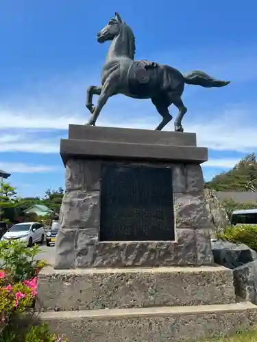 高山稲荷神社の狛犬