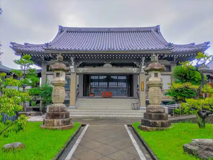 観音寺の本殿・本堂