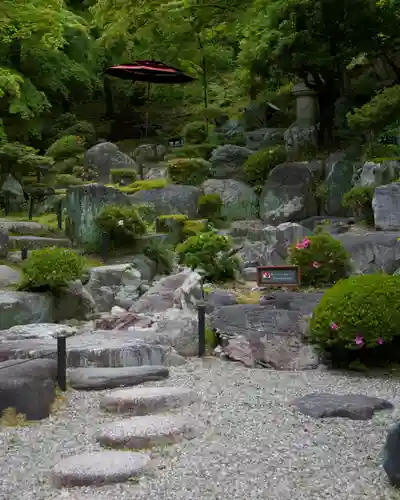 洞窟観音・徳明園・山徳記念館(群馬県)