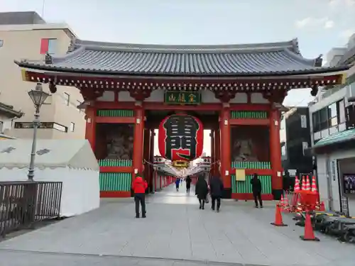 浅草寺の山門