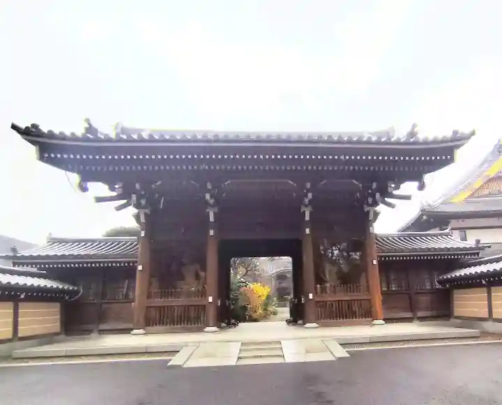 立法寺の{uncategorized: "未分類", other: "その他", undefined: "問題あり", building: "その他建物", grave: "お墓", sacred_gate: "鳥居", guardian: "狛犬", statue: "像", buddha: "仏像", history: "歴史", nature: "自然", garden: "庭園", animal: "動物", pagoda: "塔", temizu: "手水舎", mountain_gate: "山門・神門", sanctuary: "本殿・本堂", subordinate: "末社・摂社", art: "芸術", scenery: "景色", jizo: "地蔵", ema: "絵馬", goshuin: "御朱印", omikuji: "おみくじ", items: "授与品その他", amulet: "お守り", goshuincho: "御朱印帳", eats: "食事", festival: "お祭り", votive_dance: "神楽", shichigosan: "七五三参", wedding: "結婚式", experience: "体験その他", initially: "初詣", around: "周辺", anti_infection: "感染症対策"}