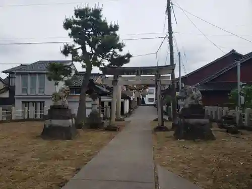 中之宮神社の山門