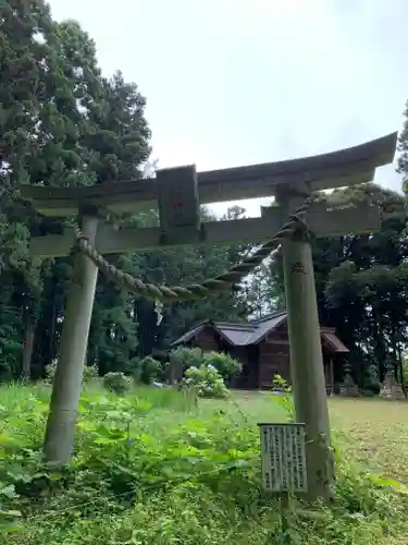 近津神社の鳥居