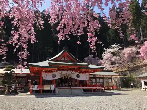 金櫻神社の本殿