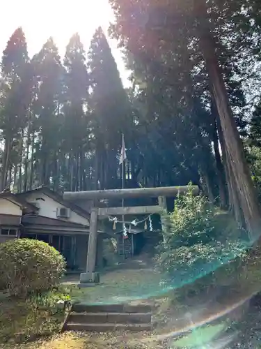 八幡神社の鳥居