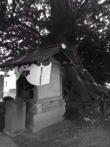 三変稲荷神社の末社