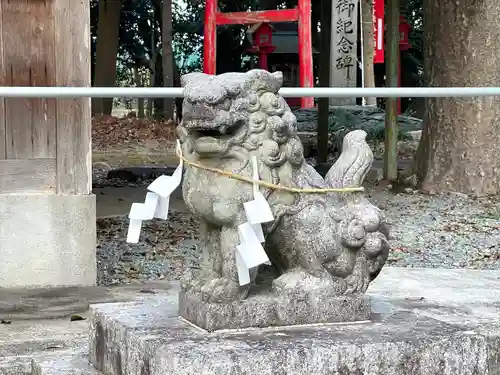 高岡神社の狛犬