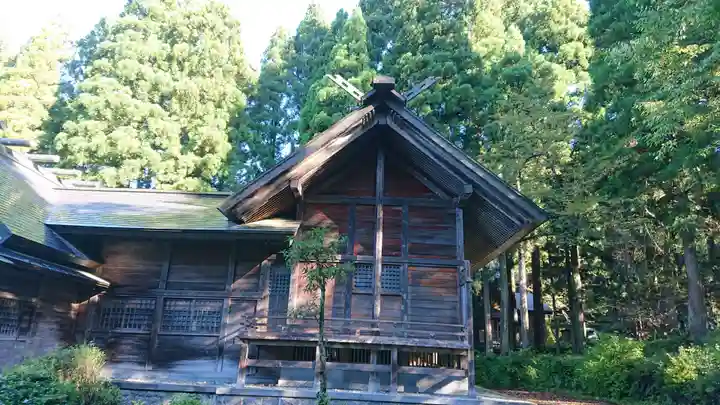 八海山尊神社の本殿・本堂