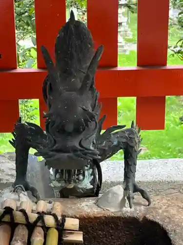 雄琴神社の手水舎