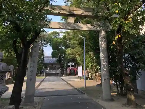 御霊神社の鳥居